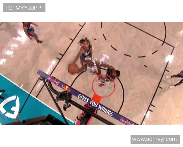 哈利伯顿不看人妙传 西亚卡姆上篮得手