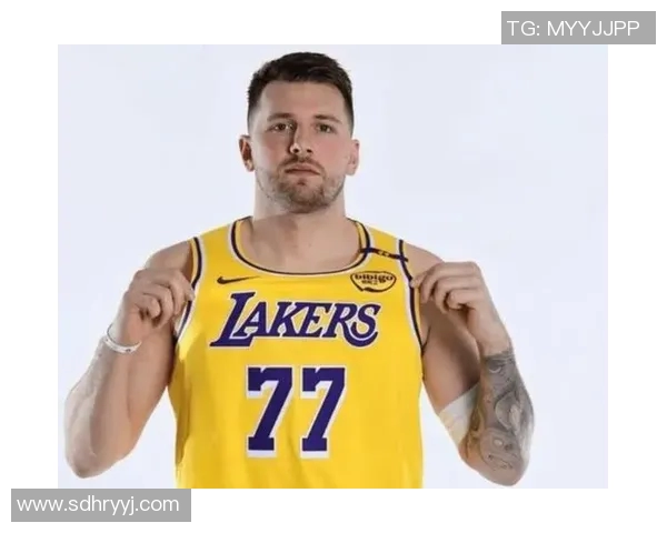 NBA杯11月26日：快船VS湖人 东契奇集锦