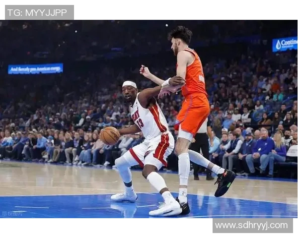 球上有黄油！热火全场出现23次失误，为本赛季新高